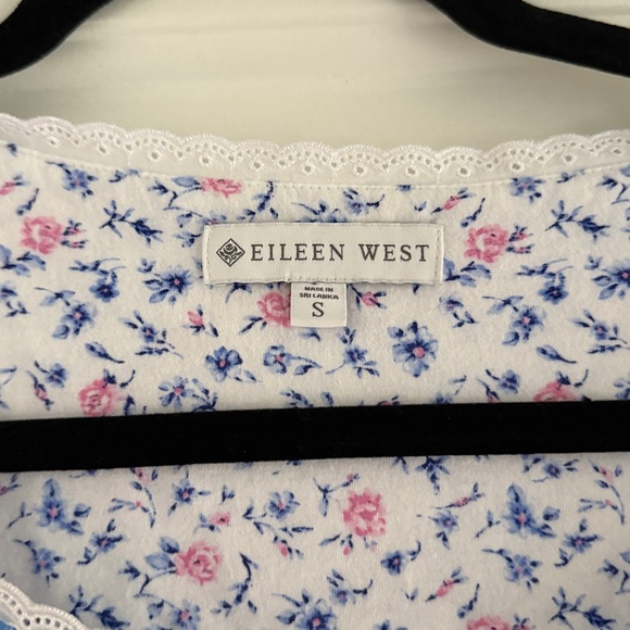 Eileen West Floral Chemise - White and Blue - Picture 2 of 5